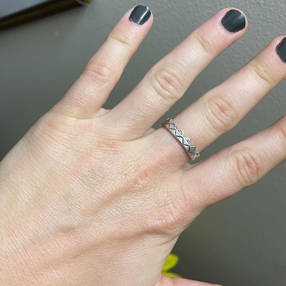 Pandora Exotic Crown Ring - 7.5